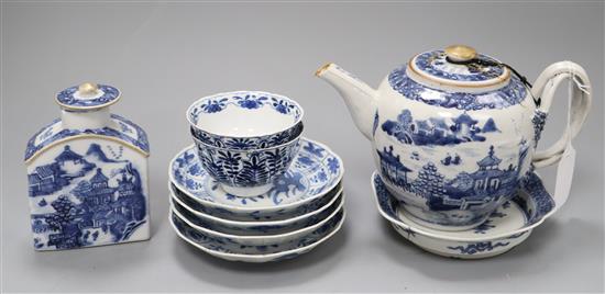 A Chinese Export blue and white teapot, caddy etc Teapot H.15cm